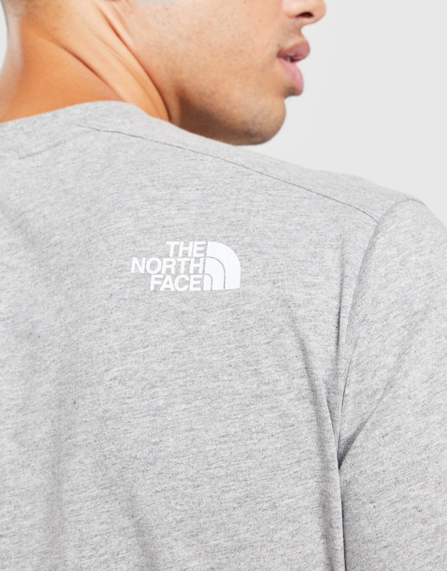 The North Face T-shirt Colour Block Homme 4 The North Face T-shirt Colour Block Homme – Image 4