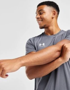 Under Armour T-Shirt Manches Courtes Challenger